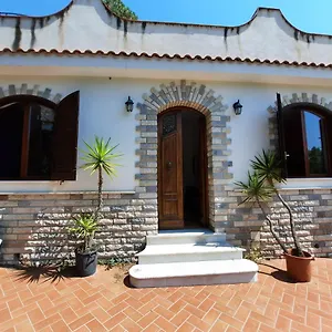 House Baldanza By The Sea Villa